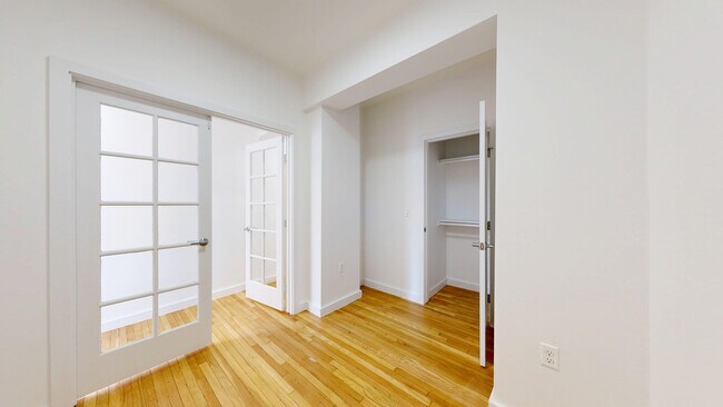 Foto del edificio - 723 Ellis St