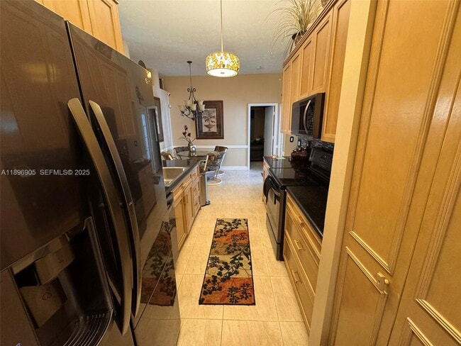 Foto del edificio - 705 SE 3rd Ln