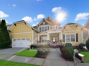 Building Photo - 214 Moss Wood Cir