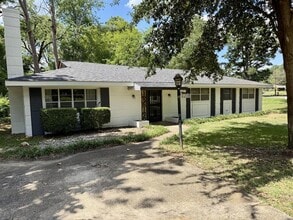 Building Photo - 1216 Karen Rd