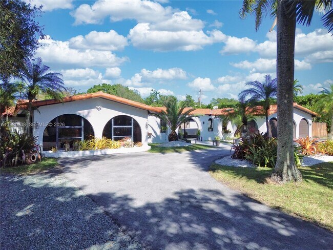 Foto del edificio - 7925 SW 124th St