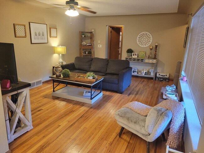 Foto del edificio - Charming 2BR House in Denver Sloan's Lake