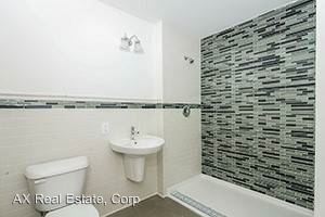 Foto del edificio - 160 Chatterton Ave