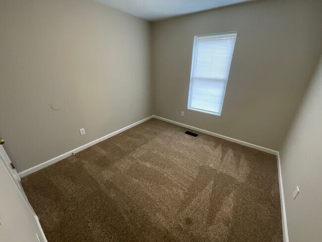 Foto del edificio - Now Available! Cute 4 Bed, 2 Bath Bungalow in Glenwood! Great Central GSO location