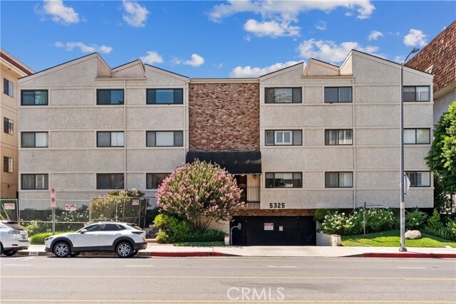 Primary Photo - 5325 Lindley Ave