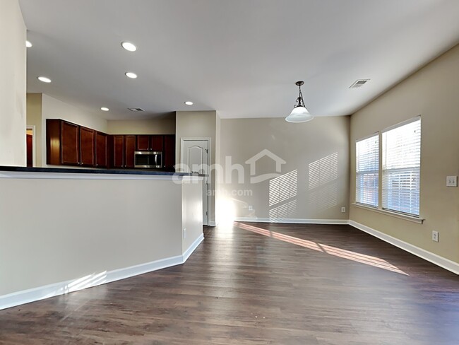 Building Photo - 3048 Adventure Way