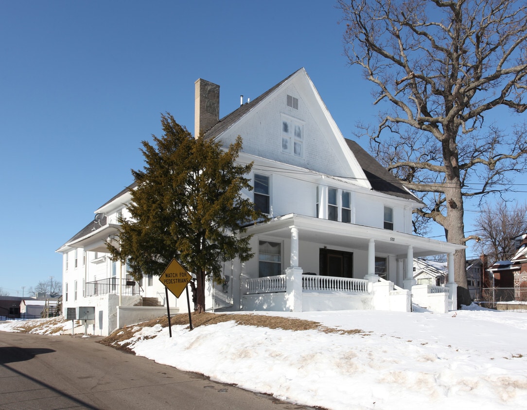 532 Lansing Ave, Jackson, MI 49201 Apartments in Jackson, MI