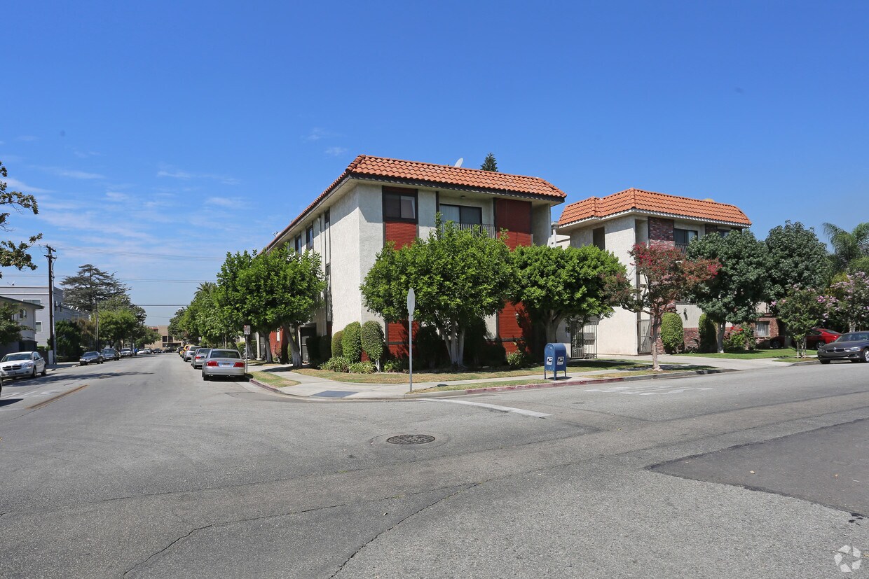Foto del edificio - 1101 Melrose Ave