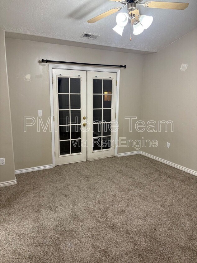 Primary Photo - 260 Ailee Lane
