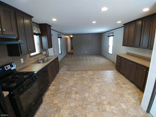Building Photo - 79 Saint Michaels Dr