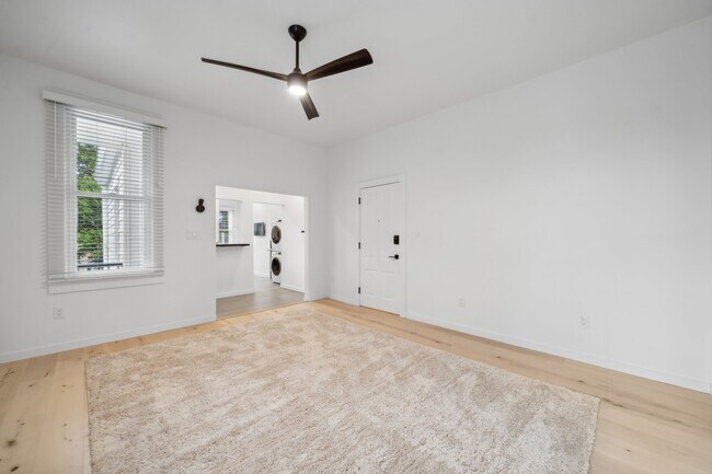 Sala de estar - 2810 Griffin Ave