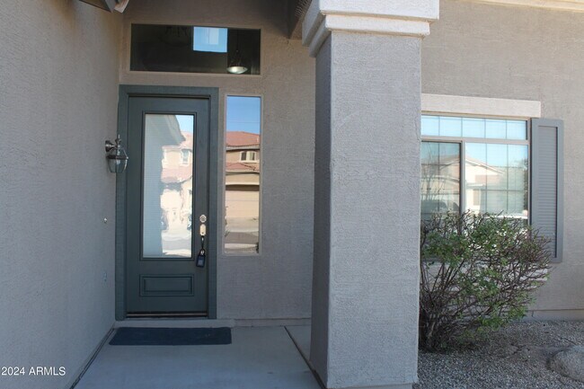 Building Photo - 1151 E Springfield Pl