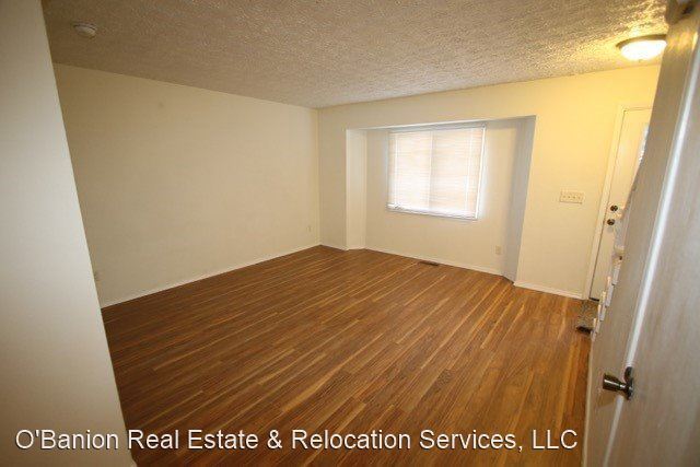 Building Photo - 3 br, 1.5 bath House - 1701 Russian Jack D...