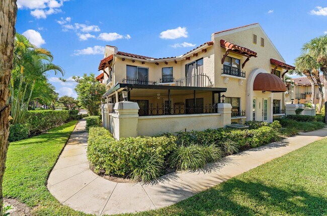 Building Photo - 3 Uno Lago Dr