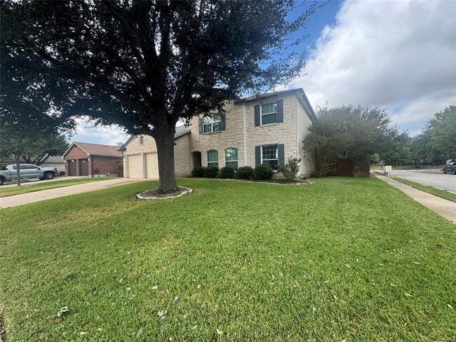 Foto del edificio - 3816 Eagles Nest St