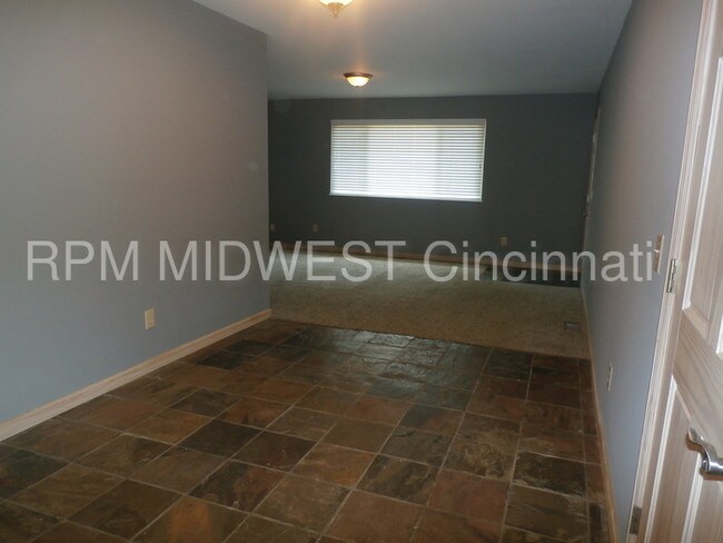 Building Photo - 2480 Stockport Ct