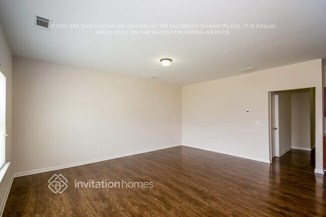 Foto del edificio - 4292 Violet Way Ct