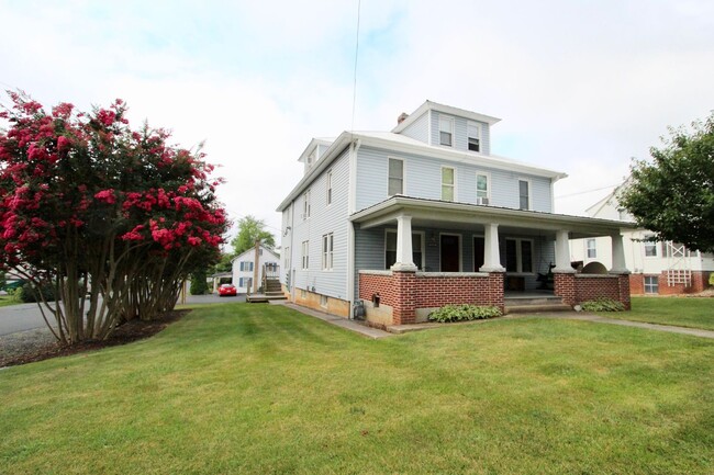 Building Photo - 1131 Shenandoah St