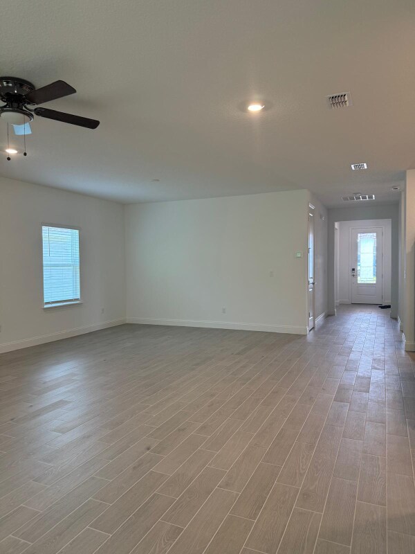 Building Photo - 298 Seaforth Dr