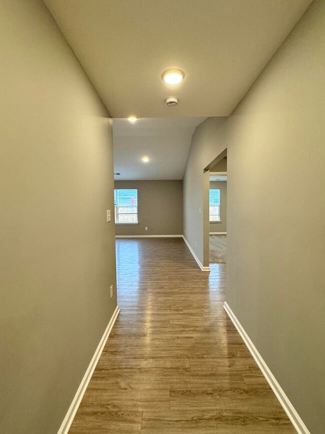 Foto del edificio - 207 Jared Parker Wy