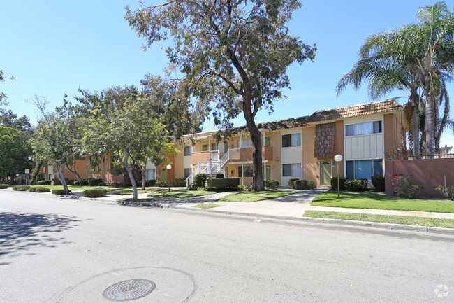 Building Photo - Ocean Villas Apartments