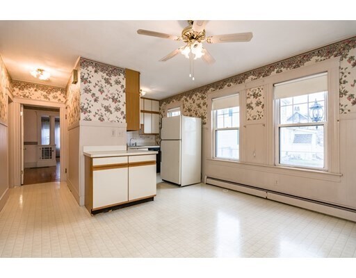 Building Photo - 21 E Brook Pl
