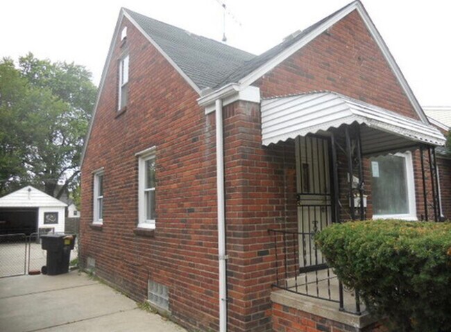 Building Photo - 12519 Laing St