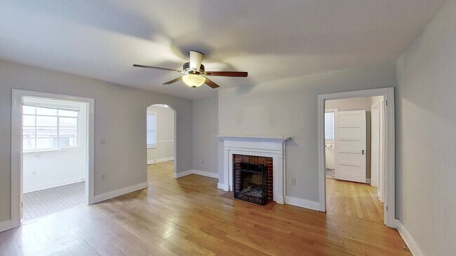Foto del edificio - 1506 Pendleton Rd