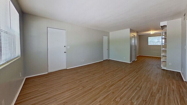 Foto del edificio - 3034 Belden St
