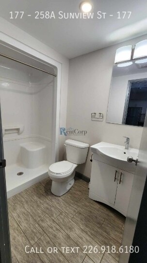 Building Photo - 258A-258A Sunview St