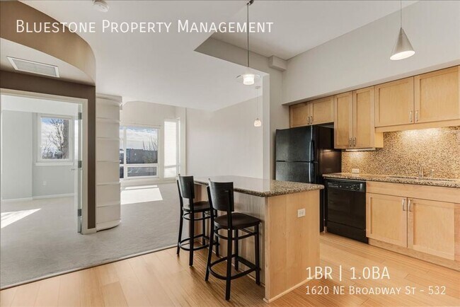 Foto del edificio - 1620 NE Broadway