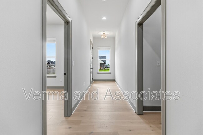Foto del edificio - 930 Trestle Ln