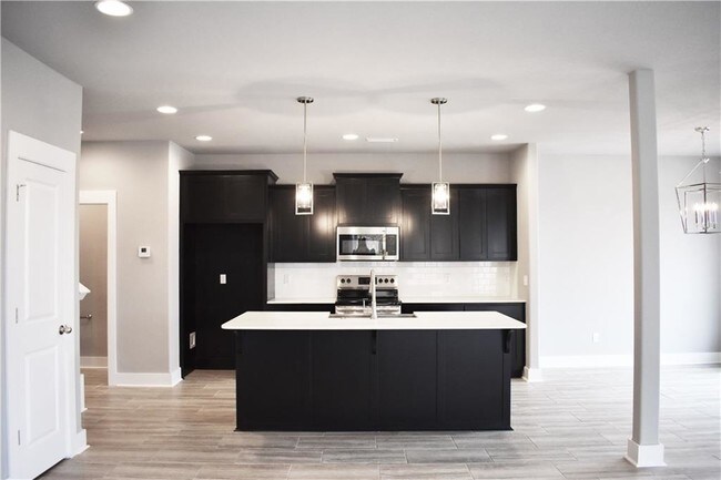 Building Photo - 660 Malbec Rd