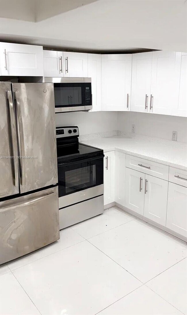 Foto del edificio - 5181 NE 16th Ave