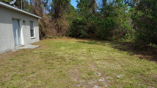 Foto del edificio - 1163 Schumann Dr