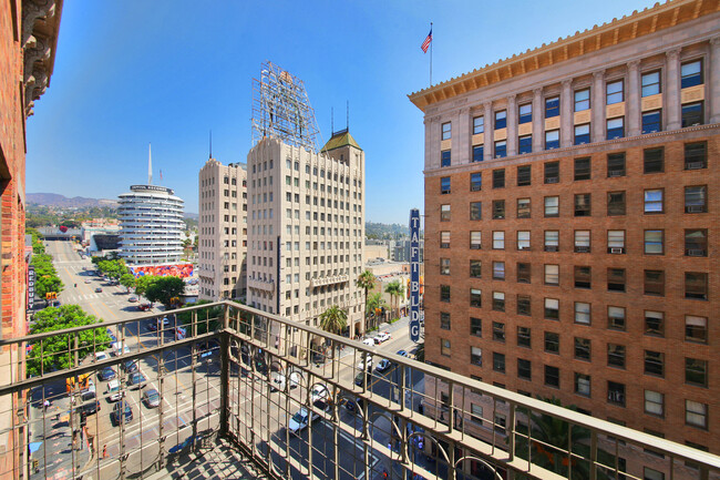 Foto del edificio - 1645 Vine St