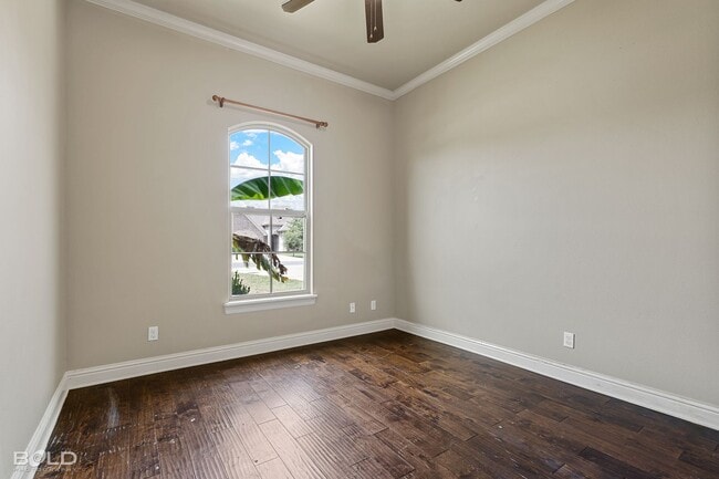 Building Photo - 3925 Le Brooke Ln