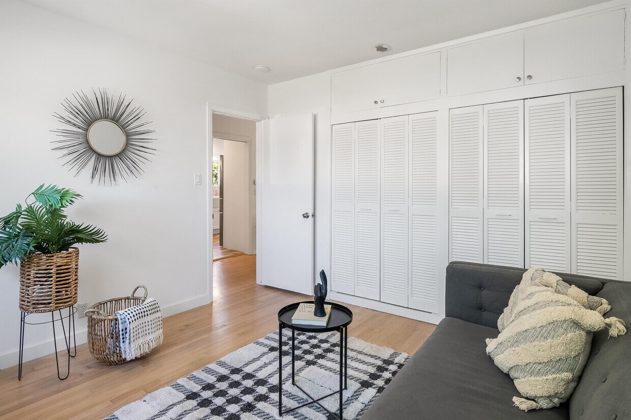 Foto principal - 7540 W 91st St