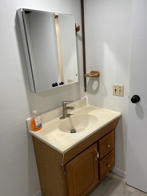 Bath - 325 Vine St