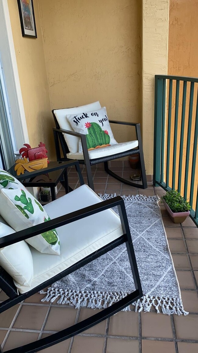 Terraza - 7350 NW 114th Ave