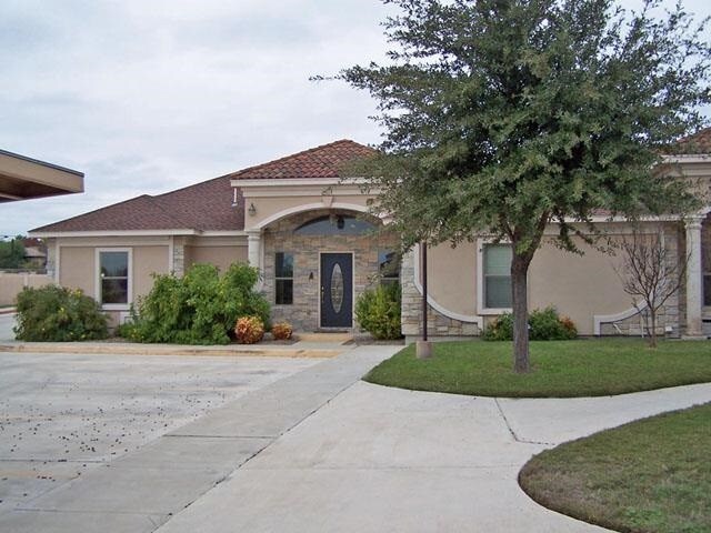 Building Photo - 901 Kings Way