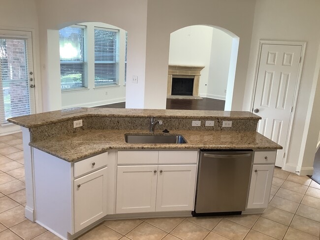 Foto del edificio - 1715 Ash Ln