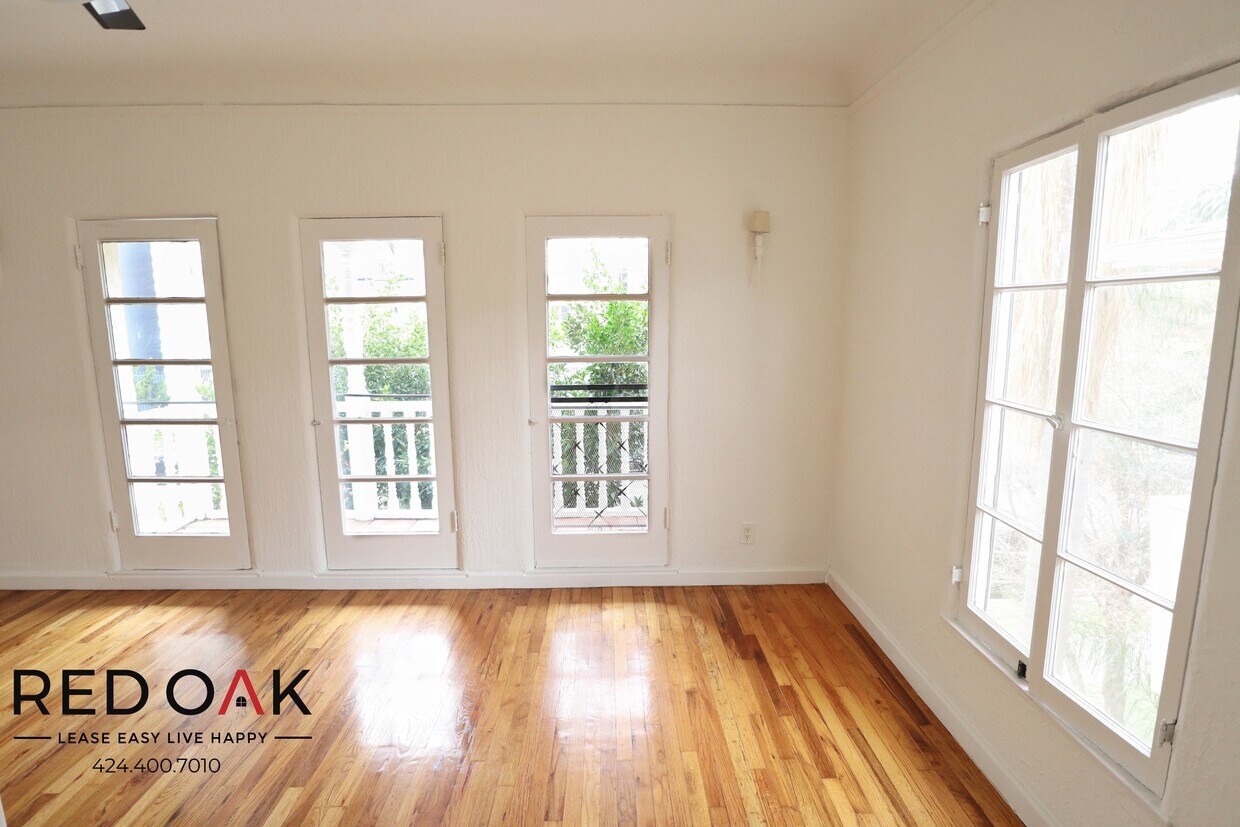 Foto principal - 660 S Cochran Ave