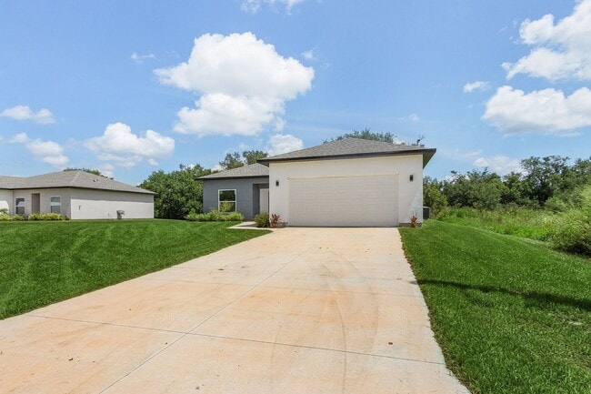 Building Photo - New house! Build in 2022! Come take a look!
