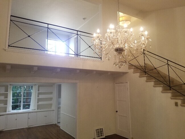 Foto del edificio - 1438 Laurel Ave