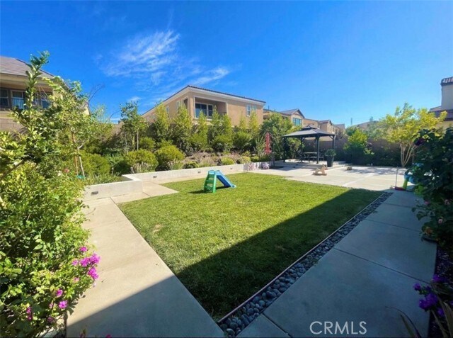 Building Photo - 5951 Nisa Dr
