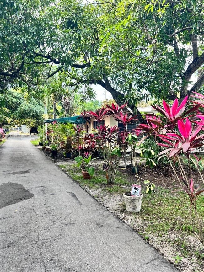 Foto del edificio - 3100 SW 97th Ave