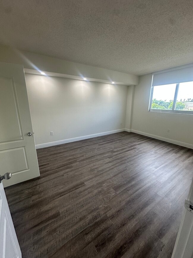 Foto del edificio - 7991 NW 7th St