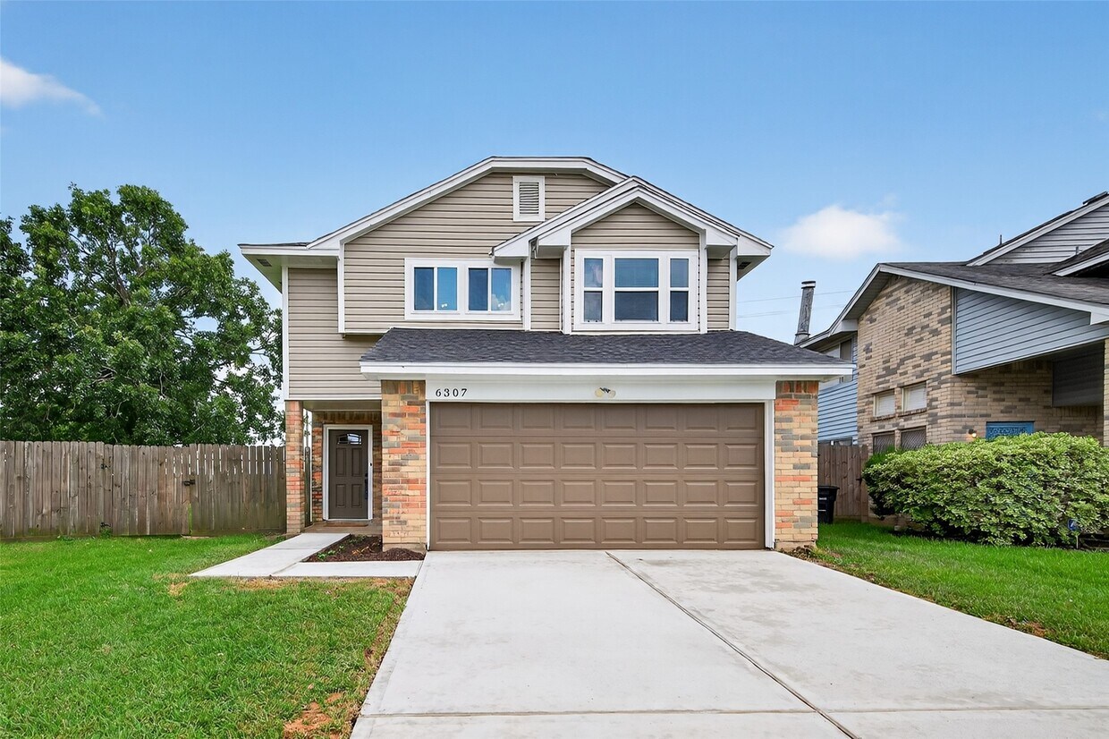 Foto principal - 6307 Marinwood Dr