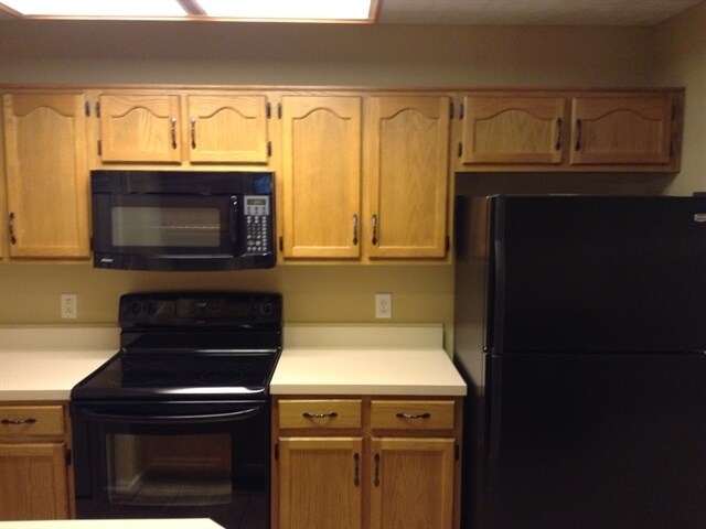 Foto principal - 1504 Mt Mitchell Ct